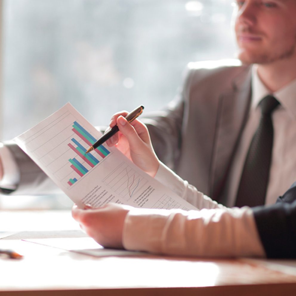 Descubre nuestro servicio de asesoría financiera personalizada para gestionar tus inversiones